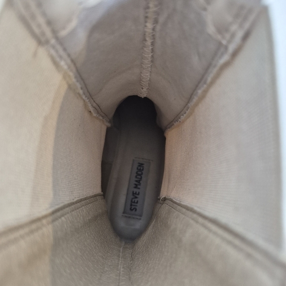 Steve Madden Women's Yairy Leather Lug Sole Chelsea Boots in Bone - Size 6.5 - Picture 10 of 16